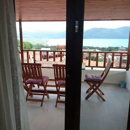 Daire Uçar Akyaka
